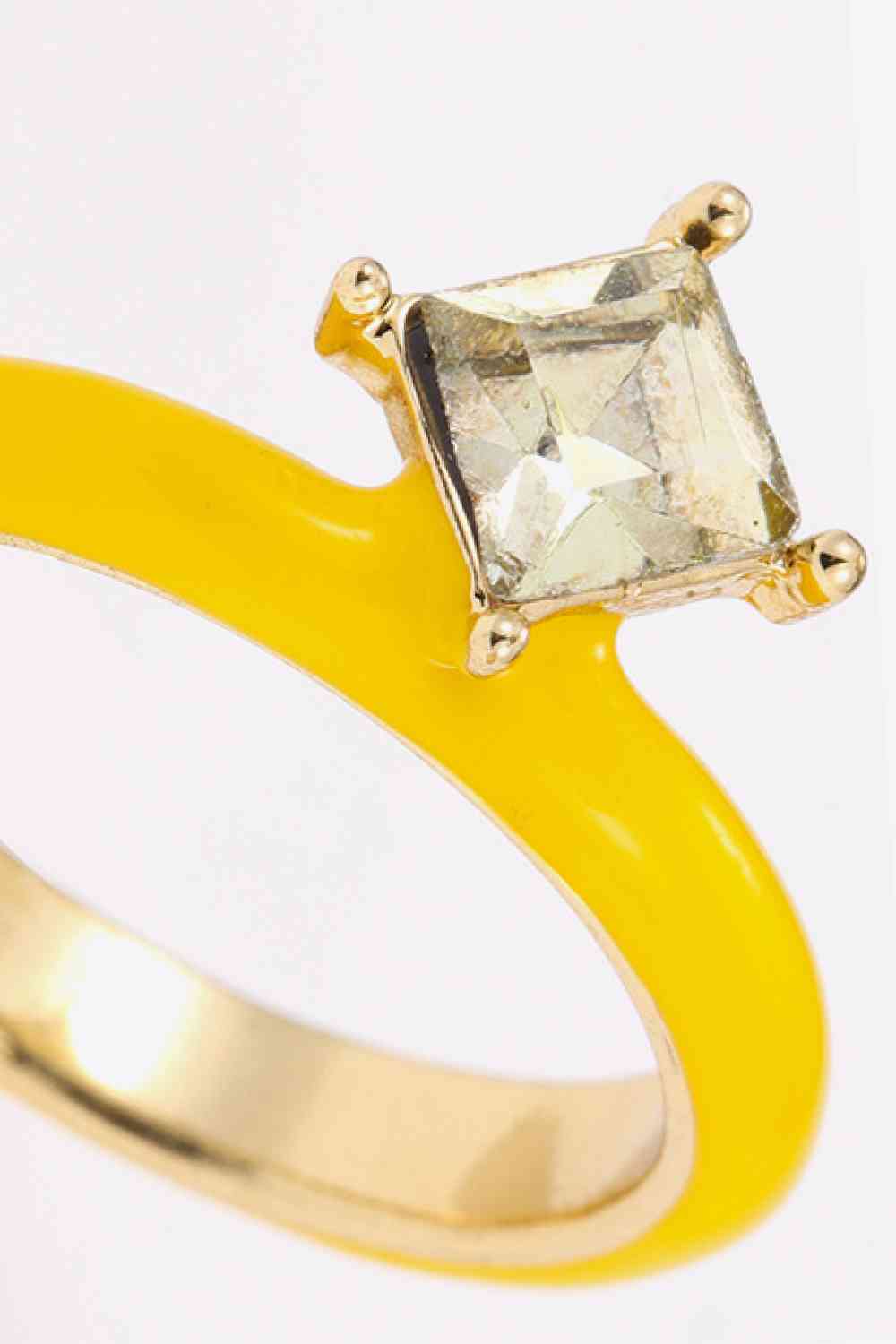 Everyday Delight 18K Gold Plated Glass Stone Ring